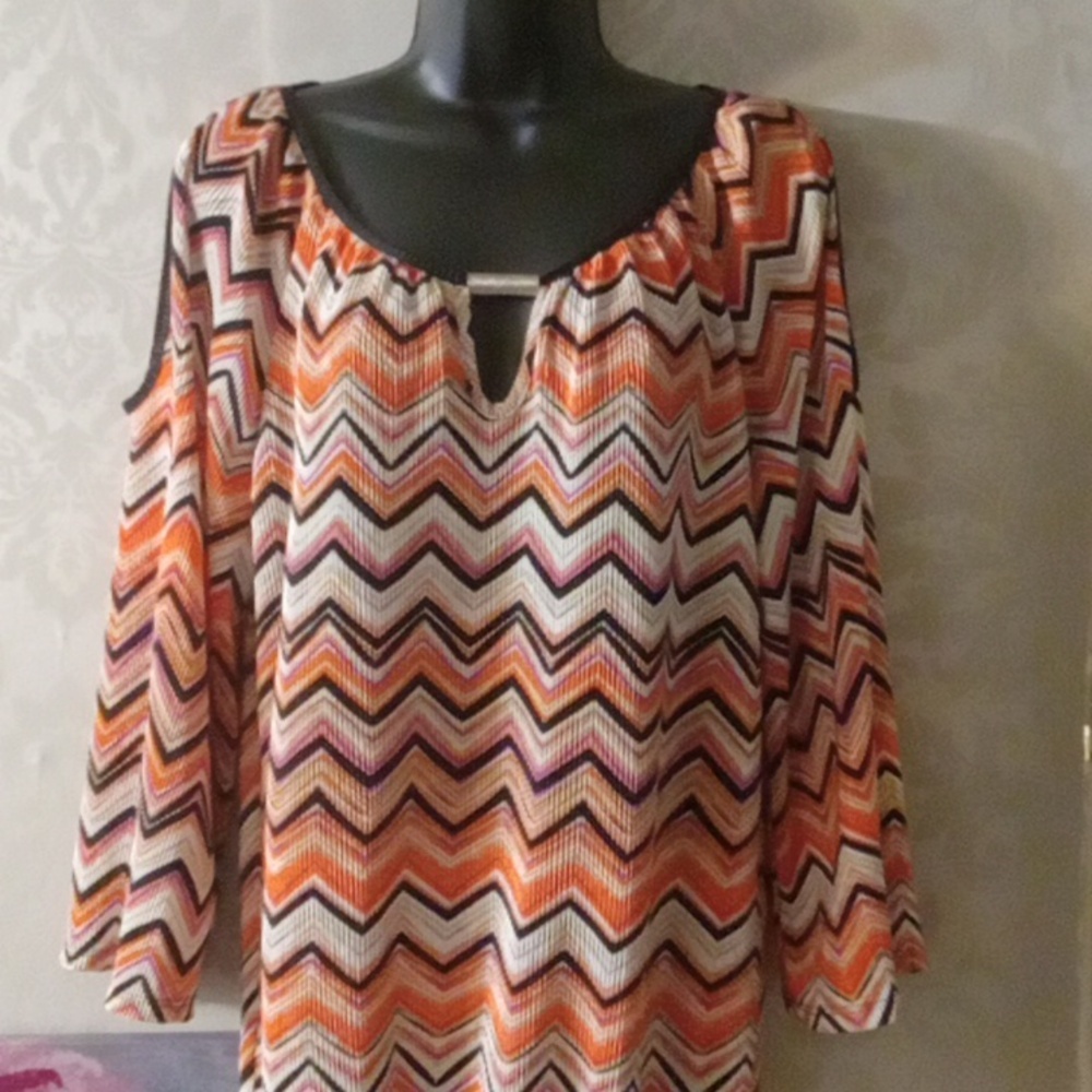 Notations Chevron Print Top 2x - Picture 2 of 7